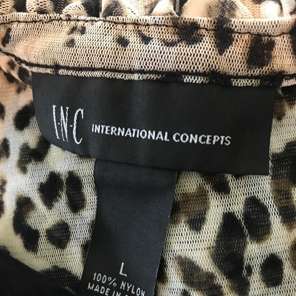 Ladies top - Picture 3 of 3